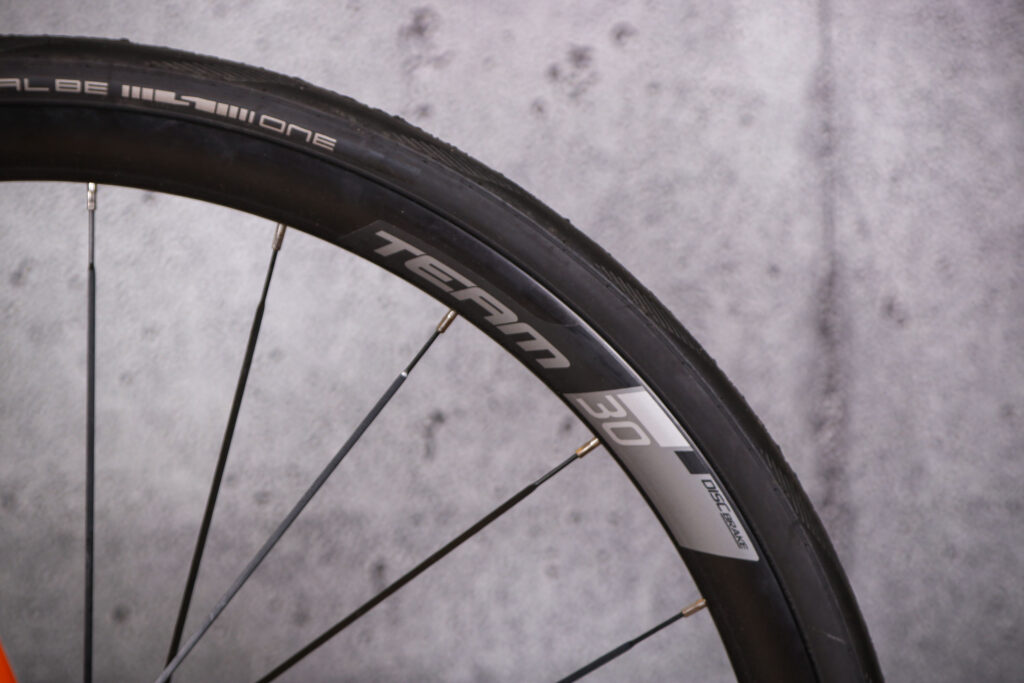 2022 Cinelli Pressure Disc Ultegra 11x Hydro &ndash; rim.jpg