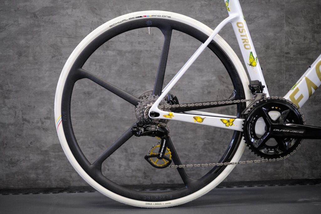 2022 Factor Ostro Vires Velo Karl Kopinski Bradley Wiggins &ndash; 6