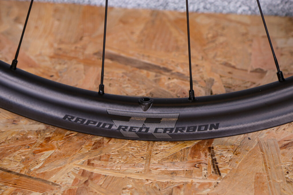 2022 Fulcrum Rapid Red Carbon wheelset – rim detail 1.jpg