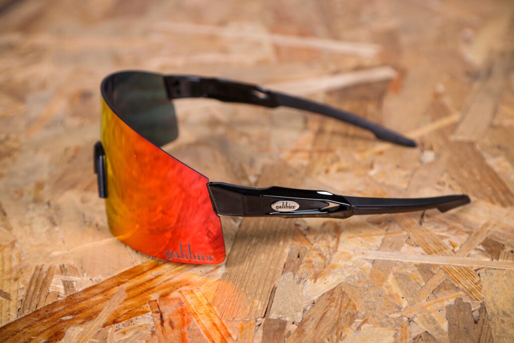 2022 Galibier Regale Ultra Optics &ndash; Gloss Black Frame &ndash; Red Plasma Lens &ndash; side.jpg
