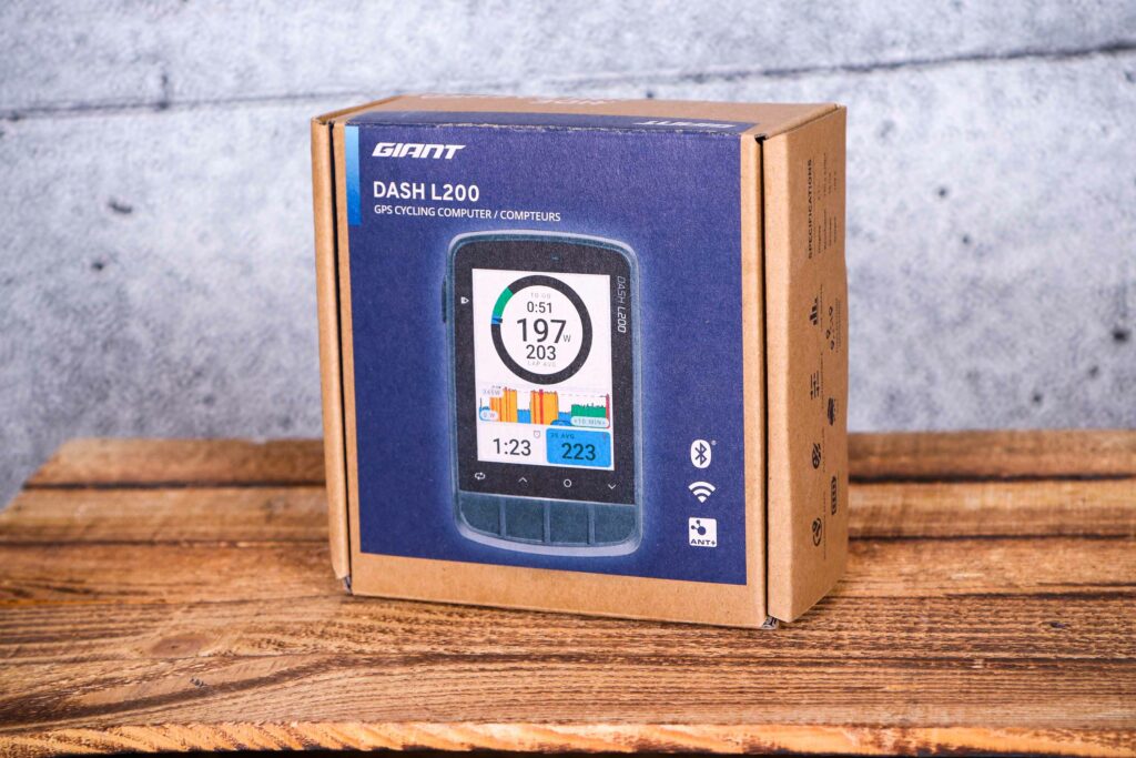 2022 Giant Dash L200 GPS cycling computer – boxed.jpg