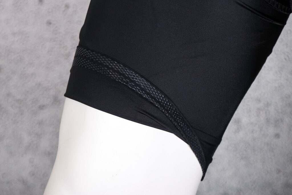 2022 Gore Ardent Bib Shorts+ Mens – cuff gripper.jpg