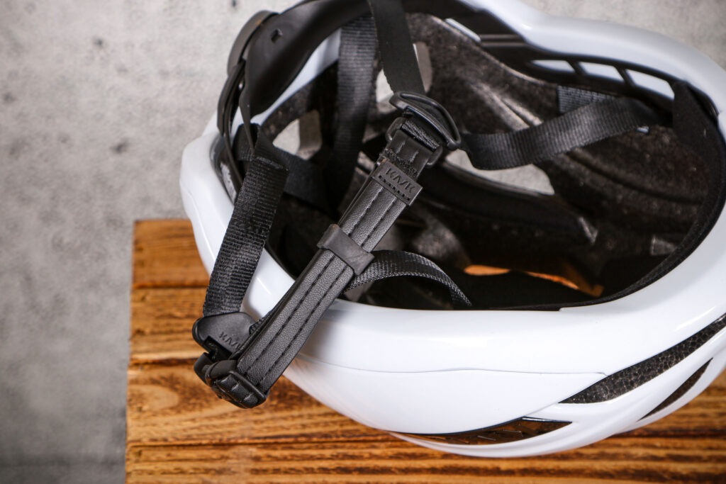 2022 Kask Sintesi helmet &ndash; strap.jpg