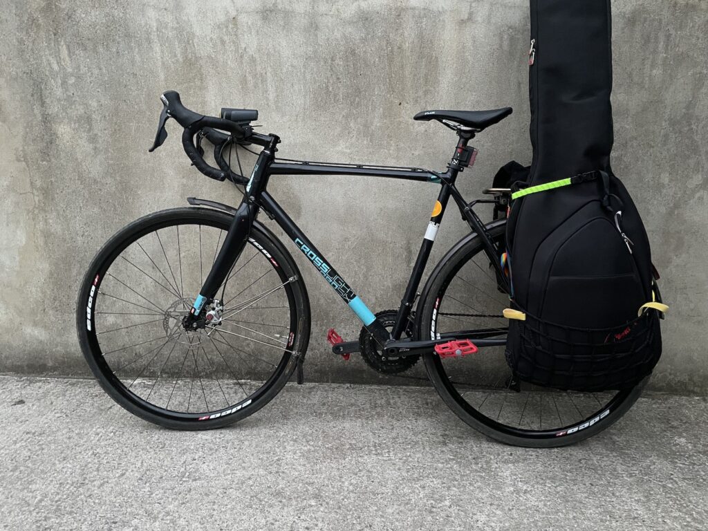 2022 Mundo AirPannier Pedal Clearance.JPG
