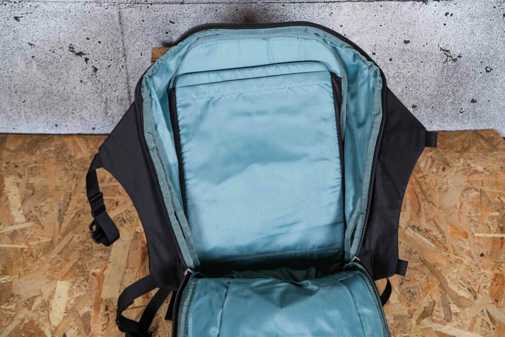 2022 Osprey Metron 24 backpack – inside.jpg