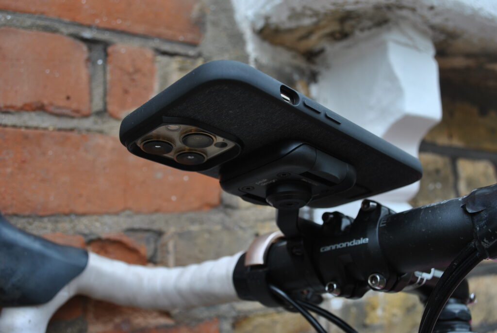 2022 Peak Design Everyday Case & Out Front Mount 7.JPG