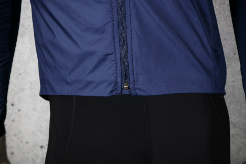 2022 Pearson Road Cycling Insulated jacket – hem.jpg