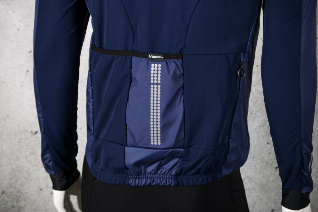 2022 Pearson Road Cycling Insulated jacket – pockets.jpg