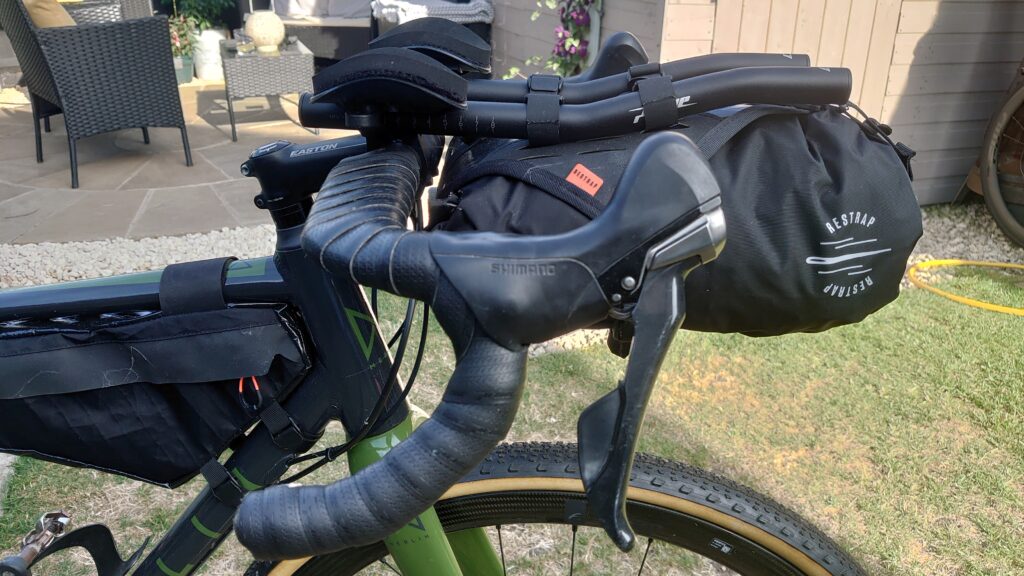 2022 Restrap Race Aero Bar Bag 5.JPG