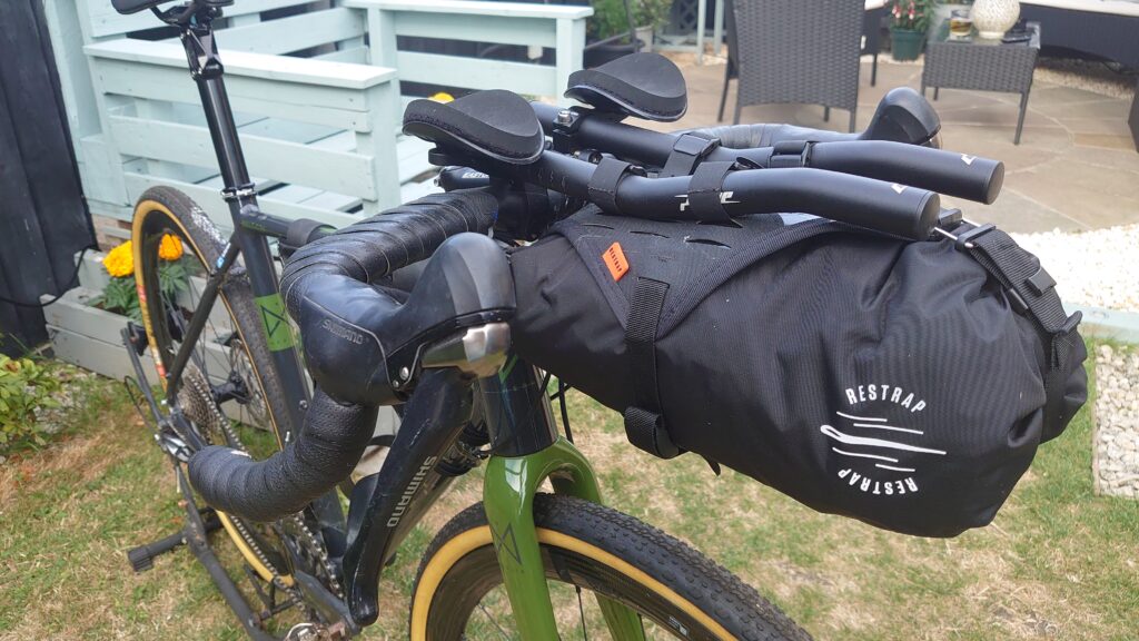 2022 Restrap Race Aero Bar Bag 6.JPG