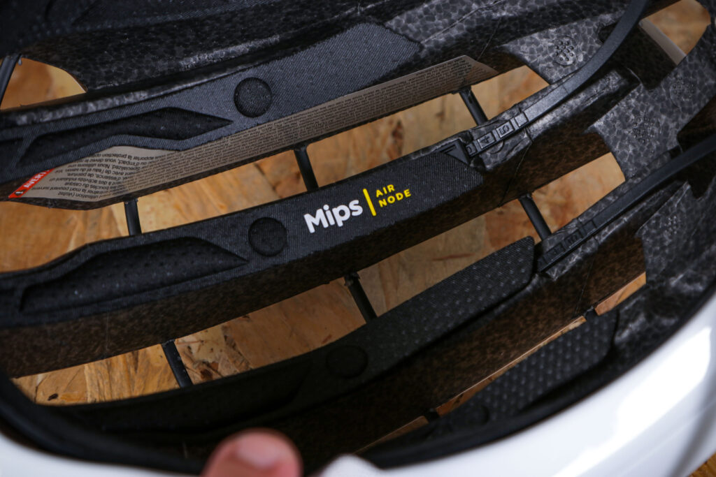 2022 S-Works Prevail 3 helmet – inside 1.jpg