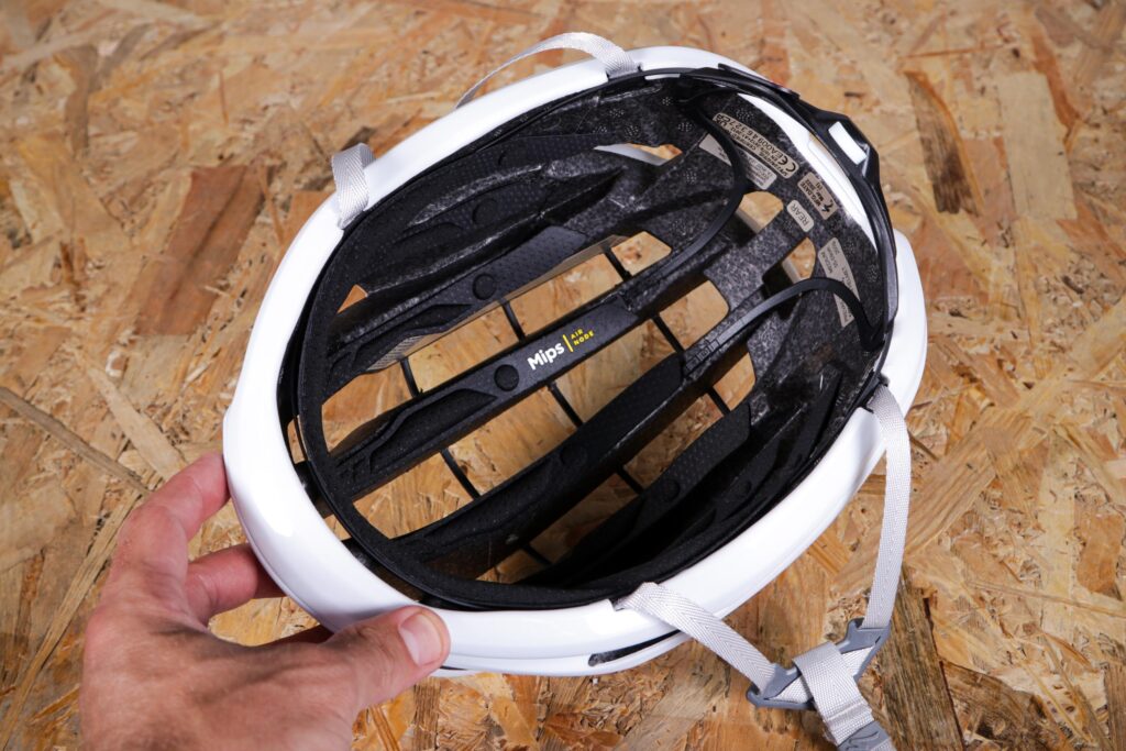 2022 S-Works Prevail 3 helmet – inside 2.jpg