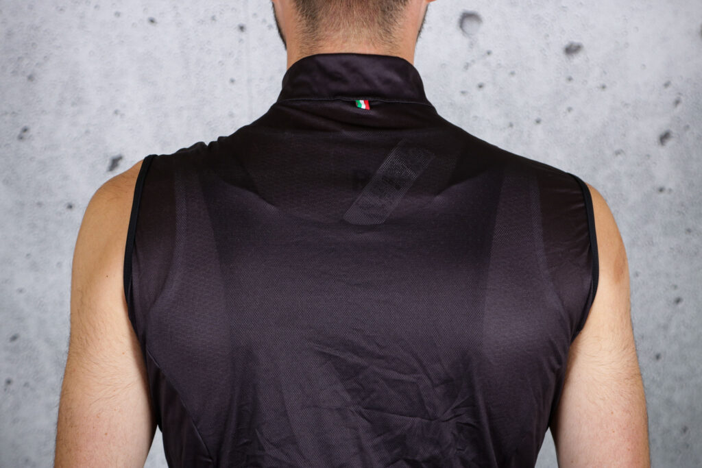 2022 Santini Nebula Puro Men&rsquo;s Packable Wind Gilet &ndash; shoulders.jpg