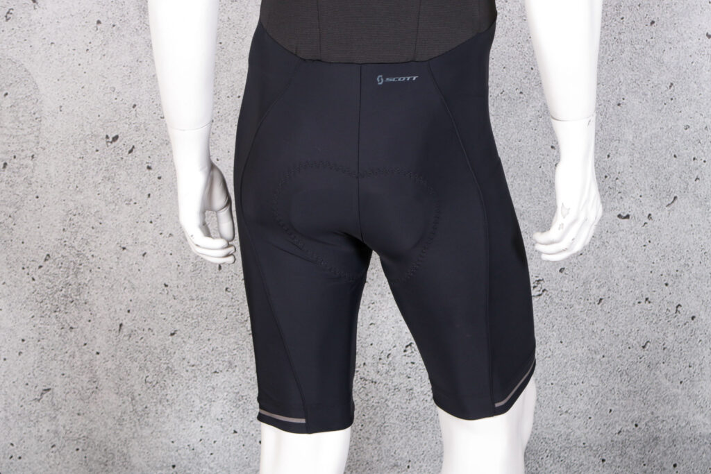 2022 Scott Endurance +++ bibshorts – legs back.jpg