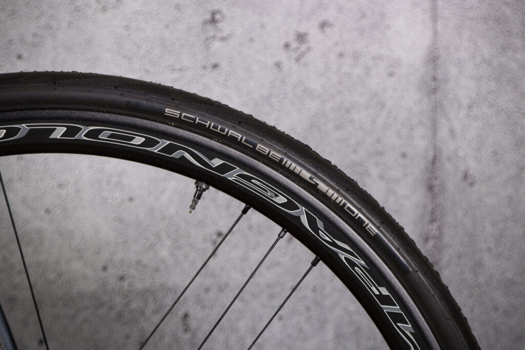 2022 Tifosi Auriga Disc Chorus 12x Hydro &ndash; tyre and rim.jpg