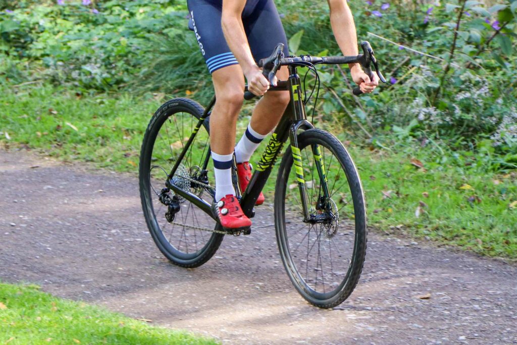 2022 Tifosi Cavazzo Disc Ekar 13x – riding 3.jpg