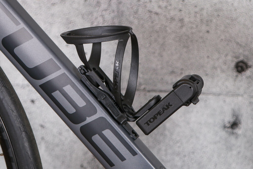 2022 Topeak Ninja Master+ Cage X1AJ – with toolbox attached.jpg