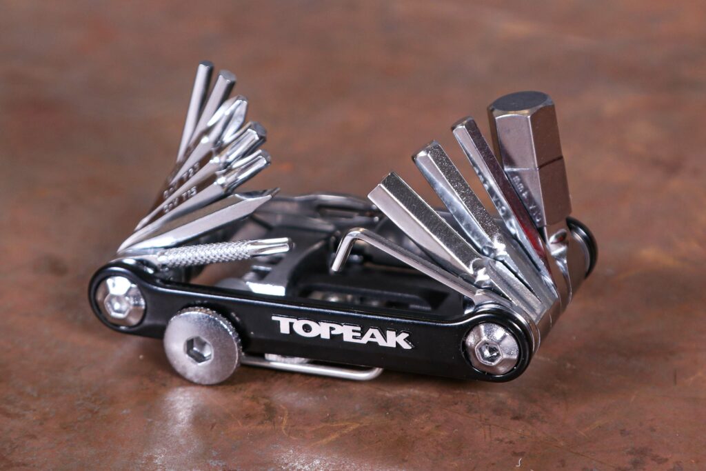 2022 Topeak Ninja Master+ Toolbox PT30 – multitool 3.jpg
