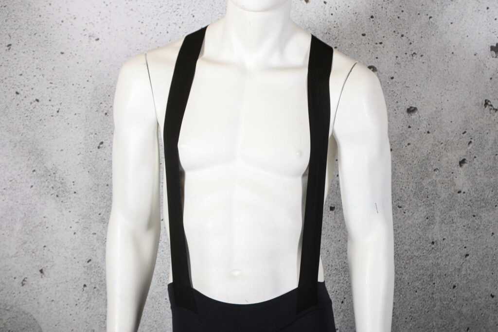 2022 Universal Colours Chroma Thermal Merino Plus Bib Short – straps front.jpg