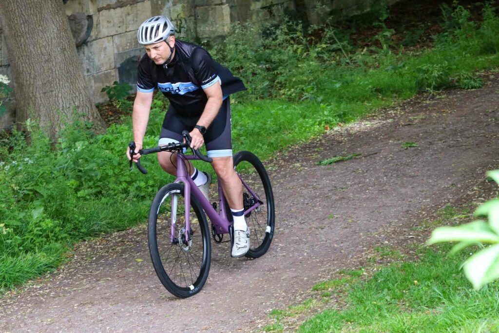 2022 Vielo V+1 Strato – riding 3.jpg