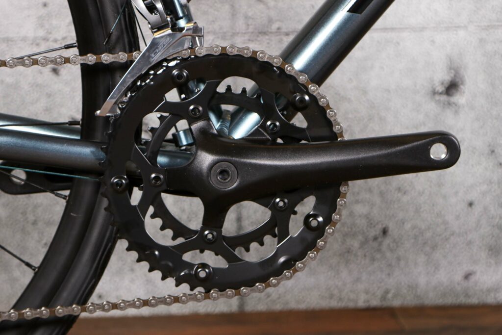 2022 Vitus Razor Disc Claris – crank.jpg
