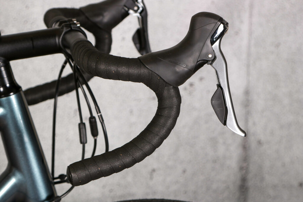 2022 Vitus Razor Disc Claris – drop bar.jpg