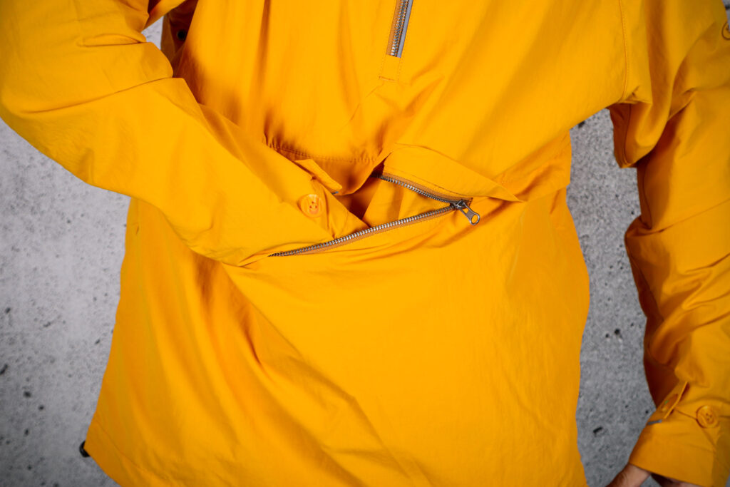 2022 Vulpine Dulwich Riding Smock – front pocket.jpg