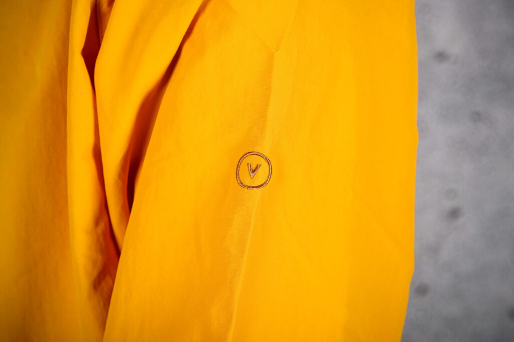 2022 Vulpine Dulwich Riding Smock – shoulder logo.jpg