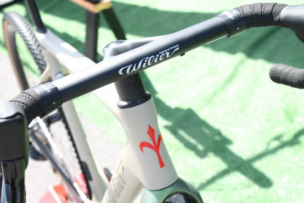 2022 Wilier Rave SLR - 1 (1)