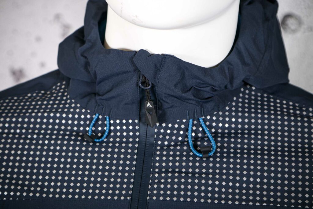 2023 Altura Nightvision Zephyr Thermal jacket – collar.jpg