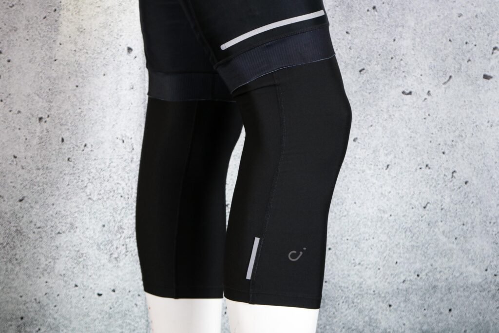 2023 Velocio Knee Warmer – 1.jpg