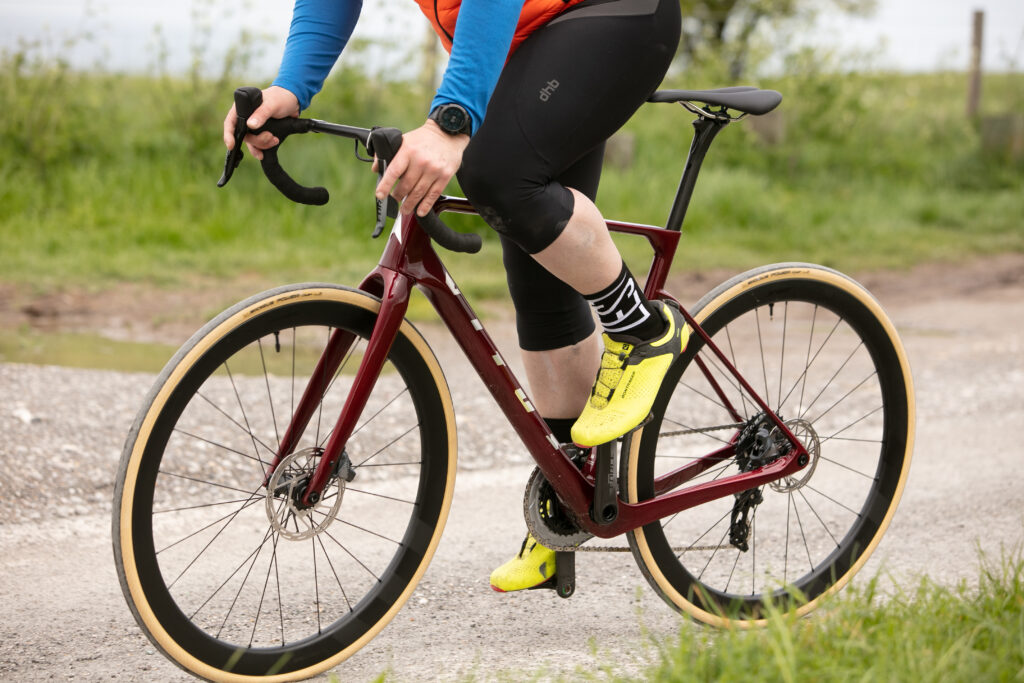 2023 Vitus Venon Evo - RS Riding 2.jpg