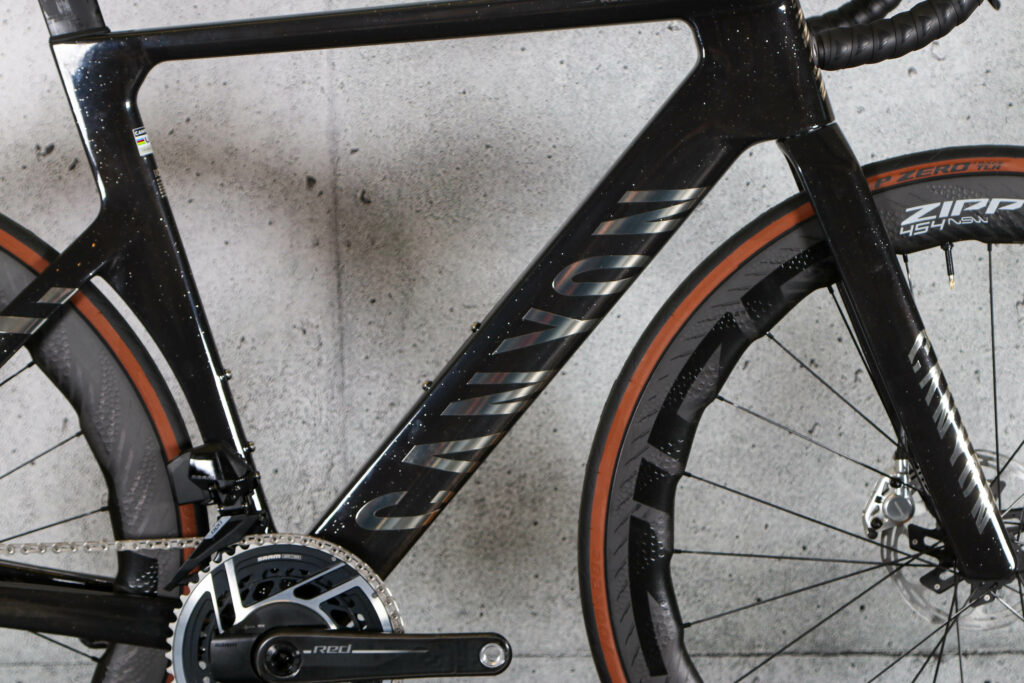 2024 Canyon Aeroad CFR AXS – down tube