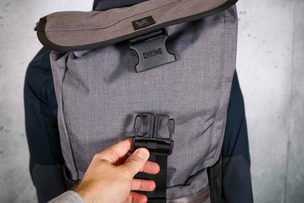 2024 Chrome Industries Corbet 24L Pack – buckle.jpg