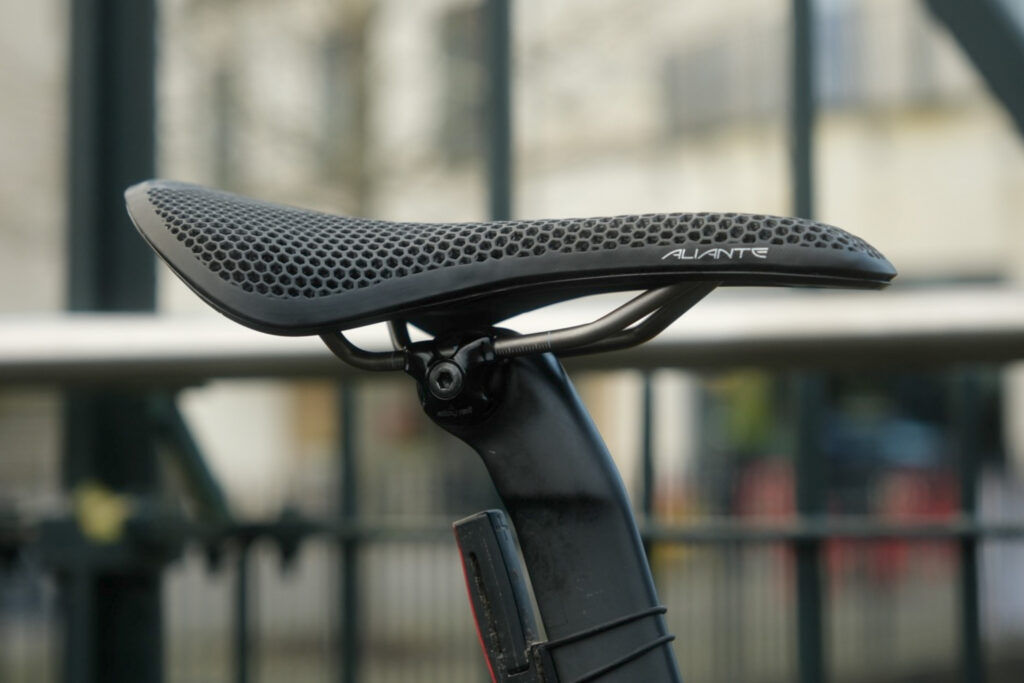 Fizik One-to-One custom 3D-printed saddle