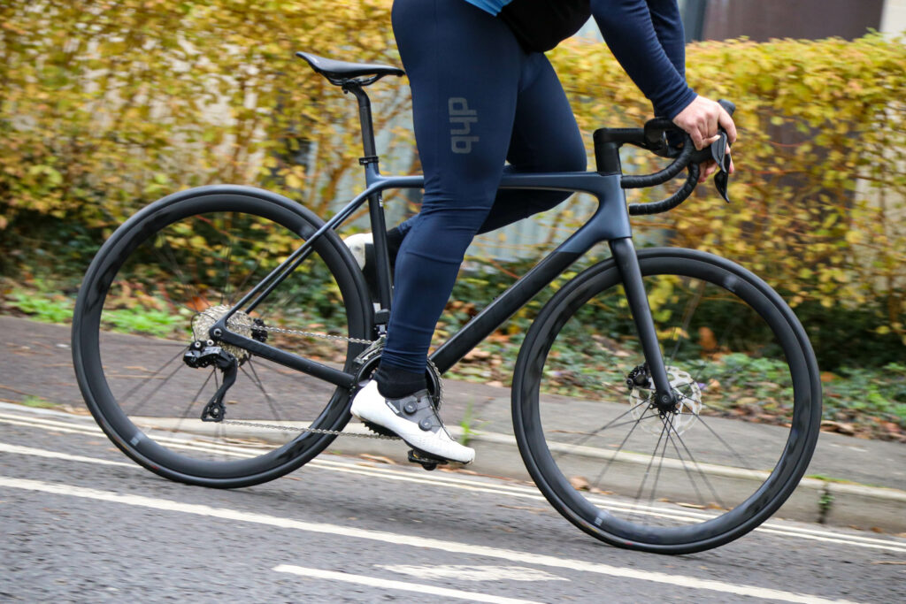 2024 Look 785 Huez 105 Di2 – riding 1.jpg