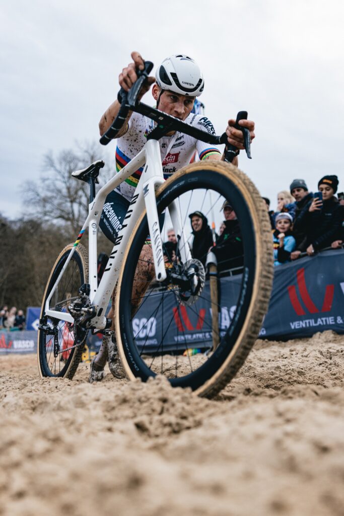 2024 Mathieu van der Poel Picture by Alex Whitehead-SWpix.com – 04-01-2024 – 1