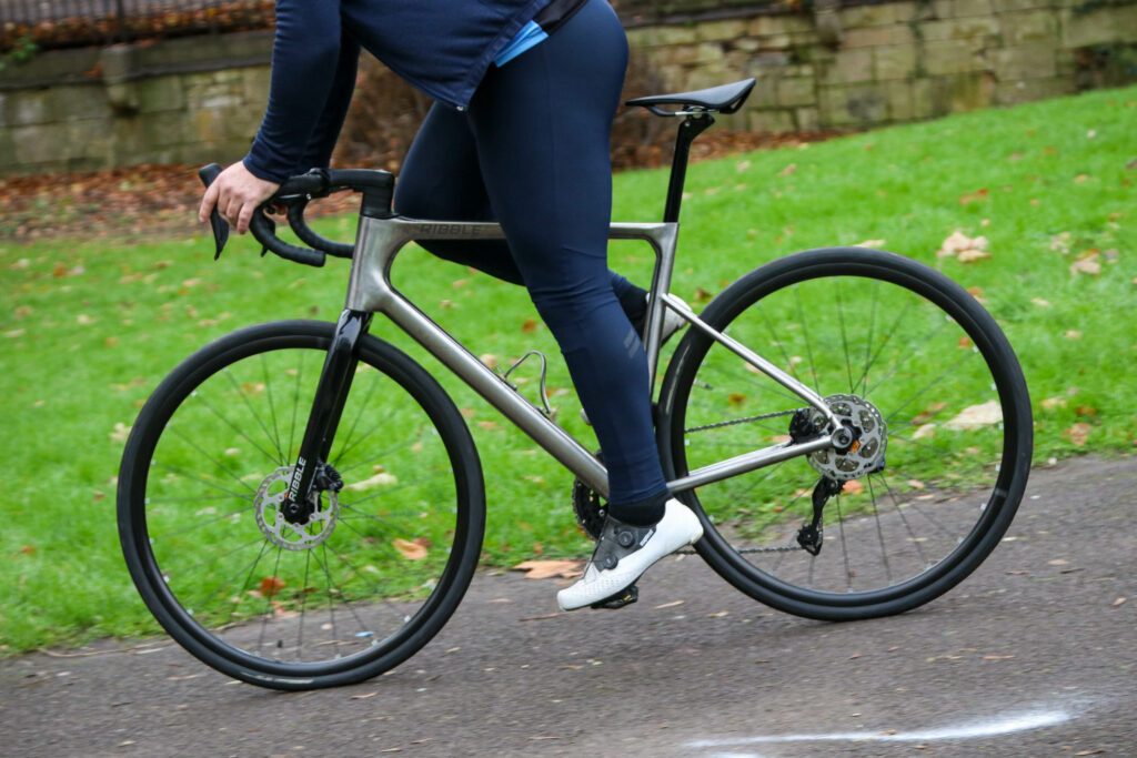 2024 Ribble Allroad Ti &ndash; Enthusiast &ndash; riding 2.jpg