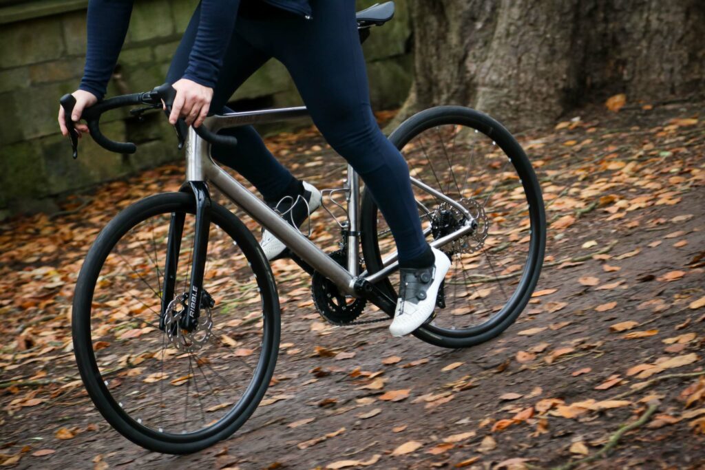 2024 Ribble Allroad Ti &ndash; Enthusiast &ndash; riding 6.jpg
