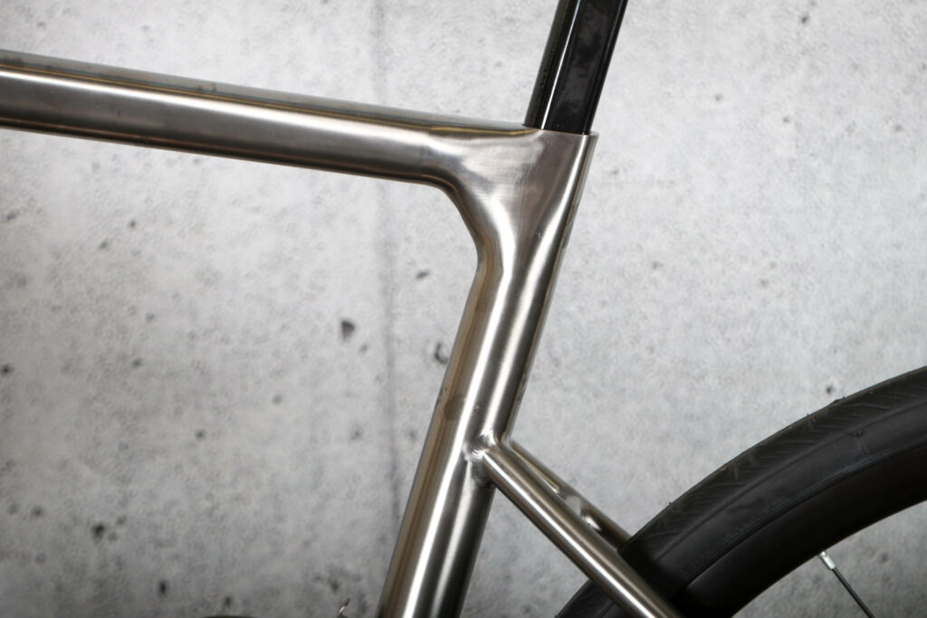 2024 Ribble Allroad Ti &ndash; Enthusiast &ndash; seat post junction.jpg