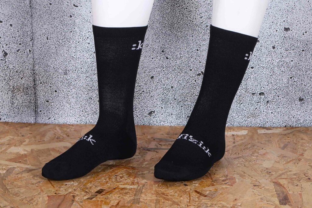 2025 Fizik Performance cycling socks – 1.jpg