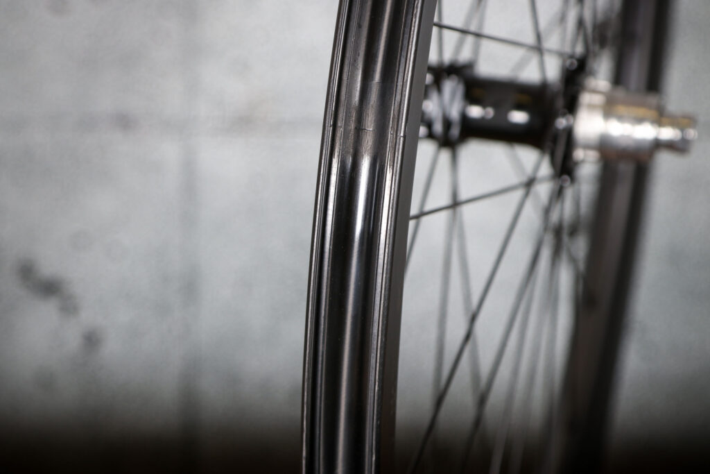2025 Fulcrum Wind 42 Carbon SRAM XDR TL Disc Brake Road Wheelset - rim bed 2.jpg