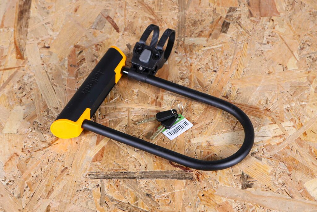 2025 Halfords 23cm D Lock.jpg