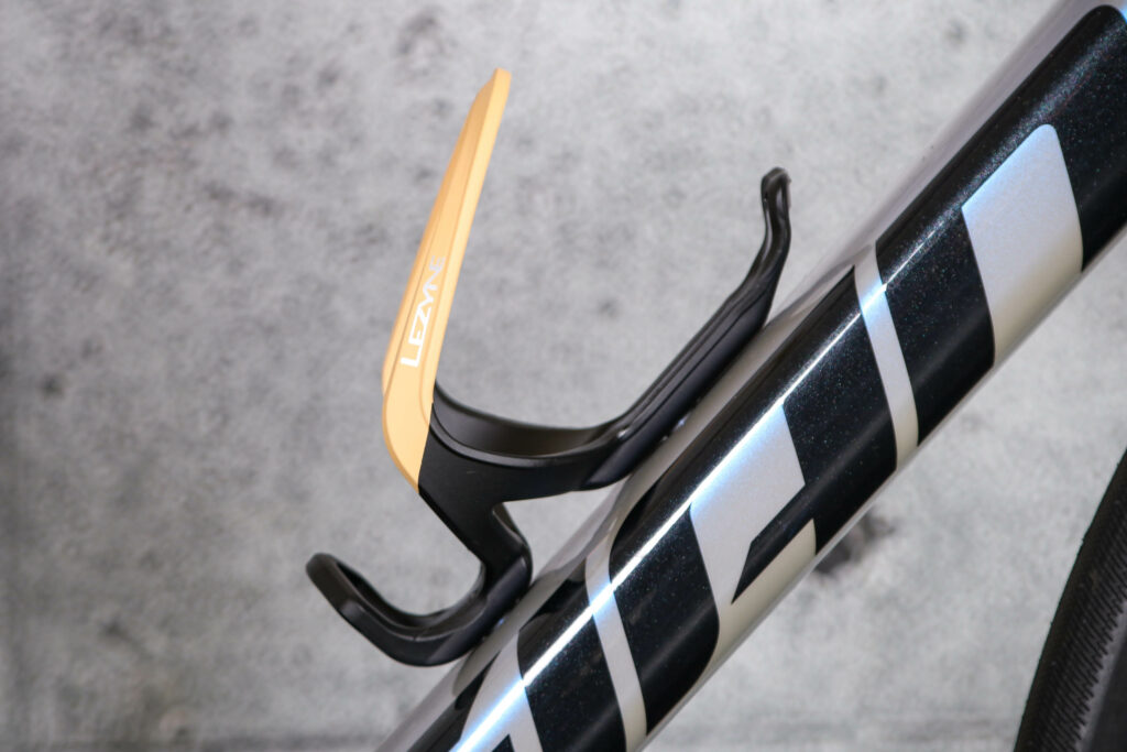 2025 Lezyne Matrix Team Bottle Cage.jpg