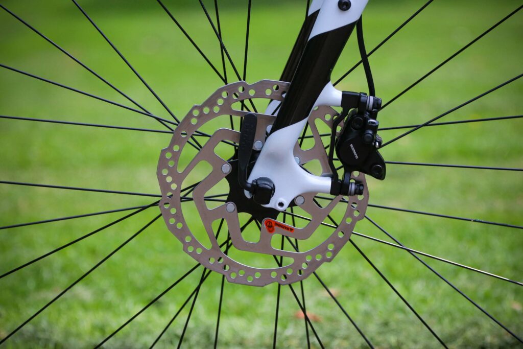 2025 Merida Speeder 300 - front disc brake.jpg