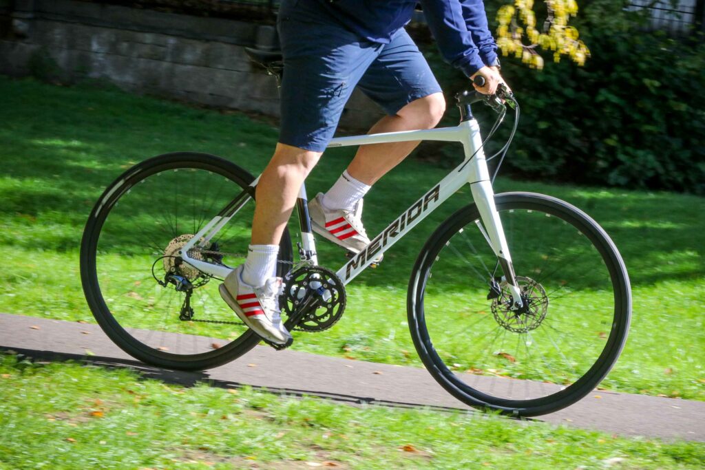 2025 Merida Speeder 300 - riding 4.jpg