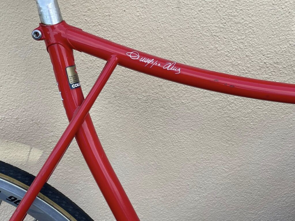 2025 Olmo track bike top tube signature