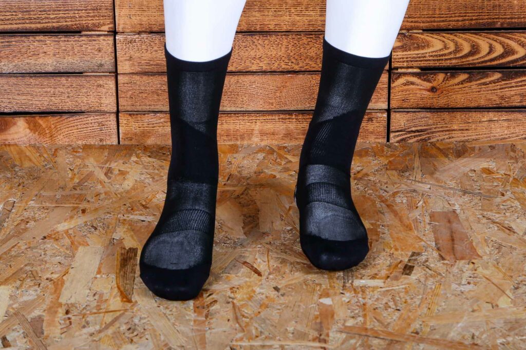 2025 Q36.5 Clima Socks Black.jpg