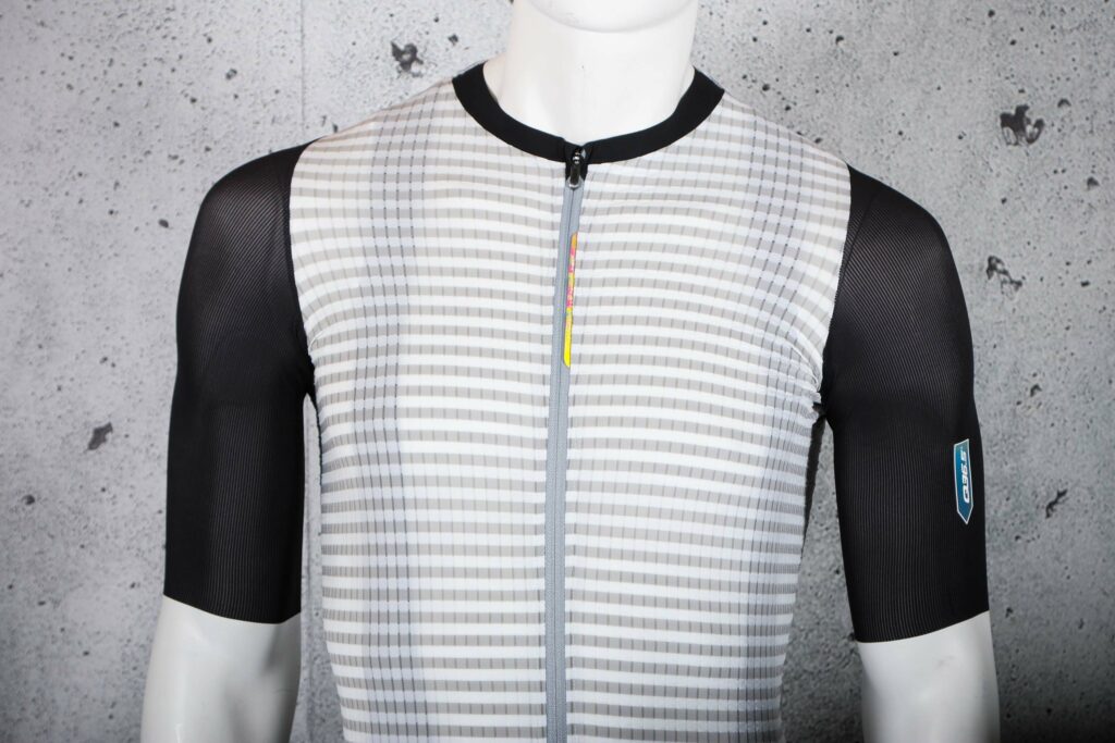 2025 Q36.5 Dottore Clima Jersey White-Black – chest