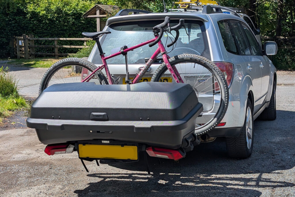 2025 Thule Santu Towbar Cargo Carrier Main.jpg